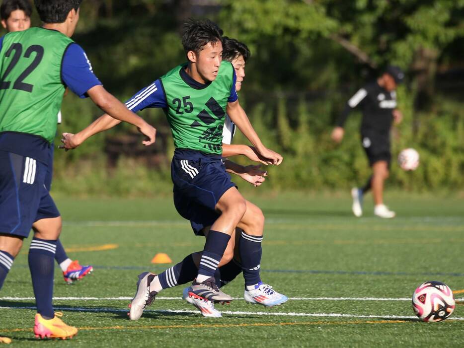 高校2年生で横浜FCとプロ契約を締結。U-17日本代表の注目ストライカー、FW前田勘太朗(Taro YOSHIDA)