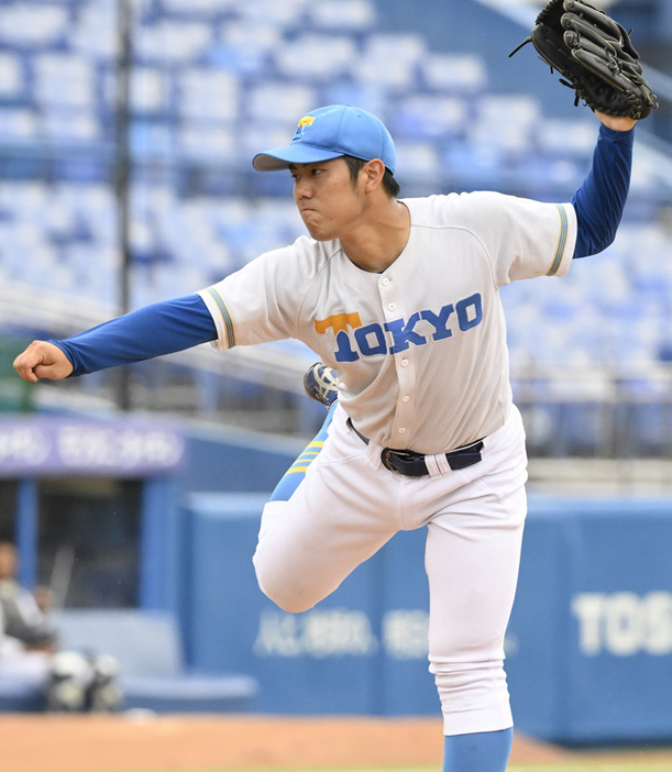 東大・鈴木太陽は明大2回戦で7回3安打2失点と力投した[写真=矢野寿明]