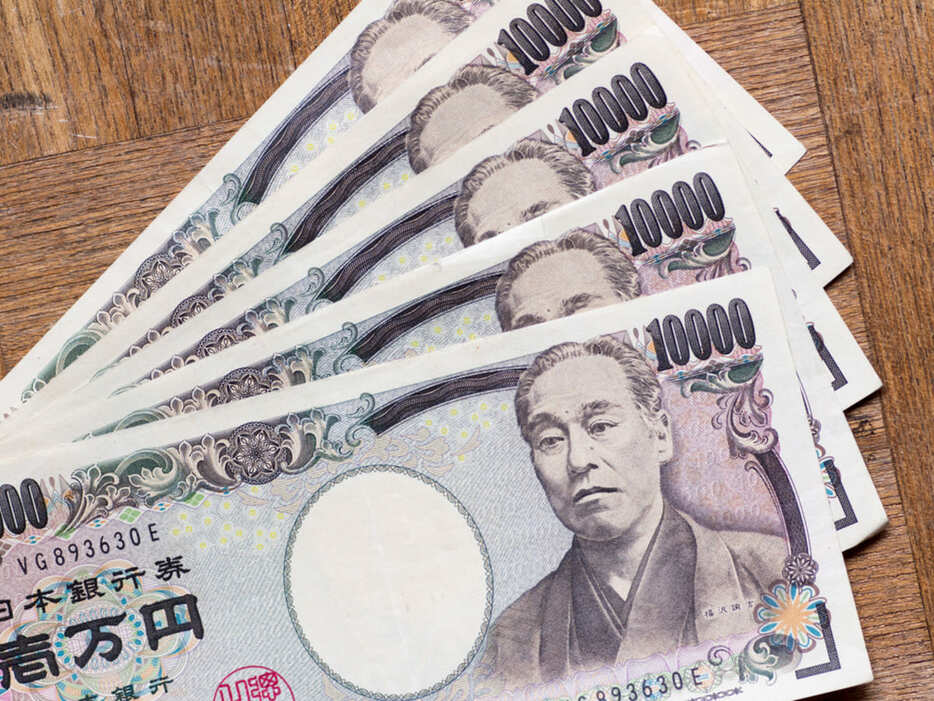 実家に「月5万円」入れていましたが、母が「使ってなかった」と結婚資金として渡してくれました。400万円近くありますが、税金は払わなくて大丈夫でしょうか？