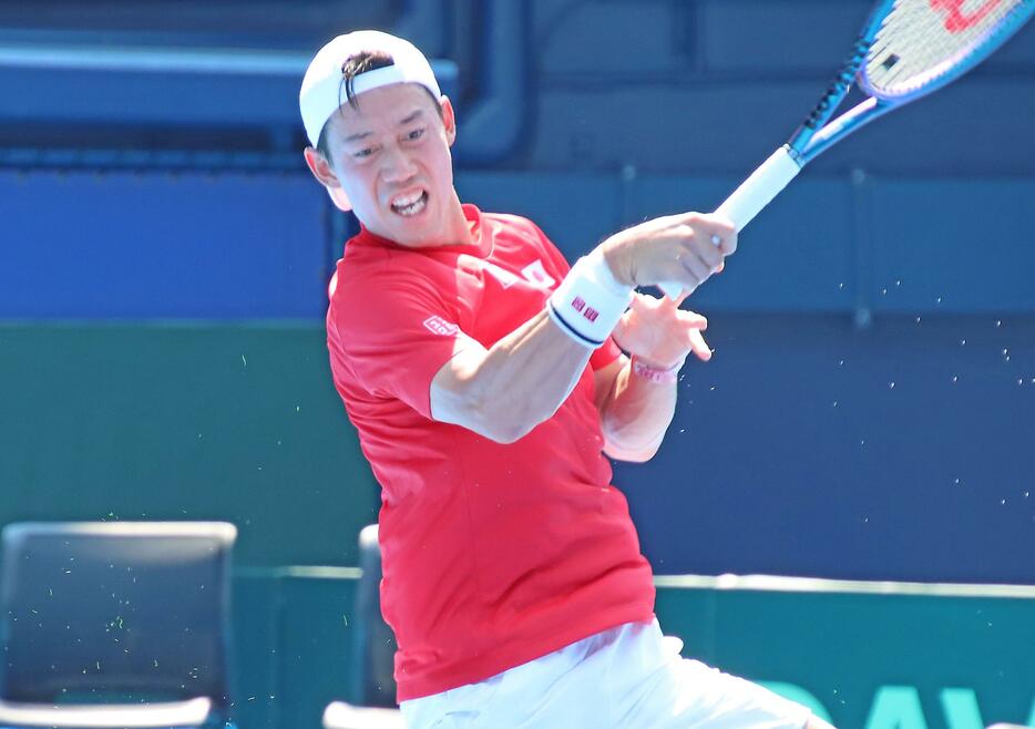 有明コロシアムで練習を行う錦織圭[画像/tennis365.net]