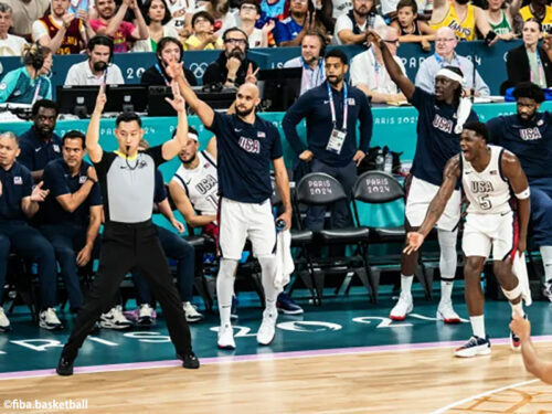 男子グループフェーズのアメリカ対南スーダンを担当 [写真]＝fiba.basketball