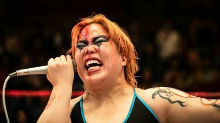 Netflixでドラマ化された女子プロレスラー“ダンプ松本”の物語。ゆりやんレトリィバァを主演に「極悪女王」がNetflix公式の日本国内ランキングで1位を独走する（写真：Netflix）