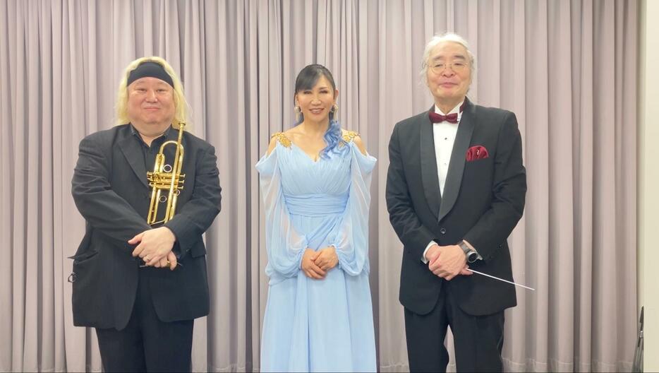 左から、エリック・ミヤシロ、高橋洋子、天野正道