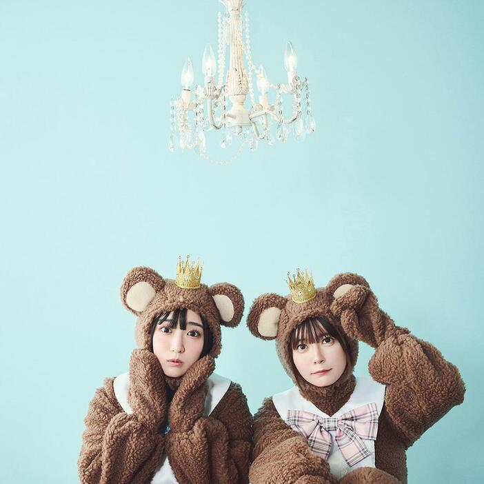 悠木碧さんと竹達彩奈さんによるユニット「petit milady」のアーティスト写真