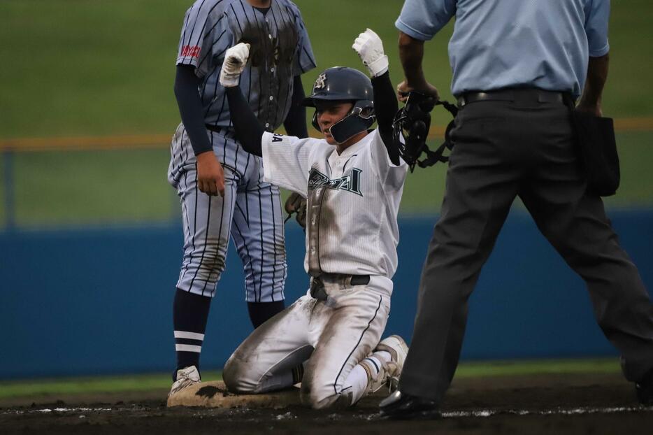 5安打の活躍を見せた山本 大我内野手（2年）