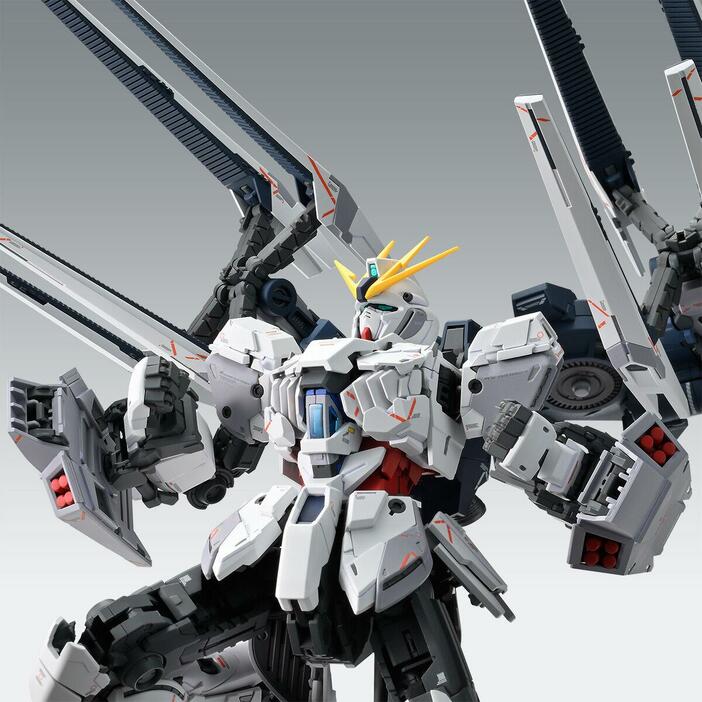 「MG 1／100 ナラティブガンダム C装備 Ver.Ka」用の拡張パーツ「MG 1／100 ナラティブガンダム C装備 Ver.Ka用 B装備拡張セット」（c）創通・サンライズ