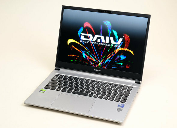 マウスコンピューターの「DAIV S4-I7G60SR-C」は、コンパクトなボディーながらクリエイティブのニーズを満たす装備を持つ14型のクリエイター向けノートPCだ