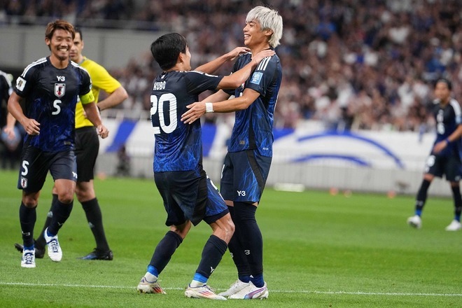 李氏は久保と伊東のバーレーン戦での連係に期待した。(C)SOCCER DIGEST