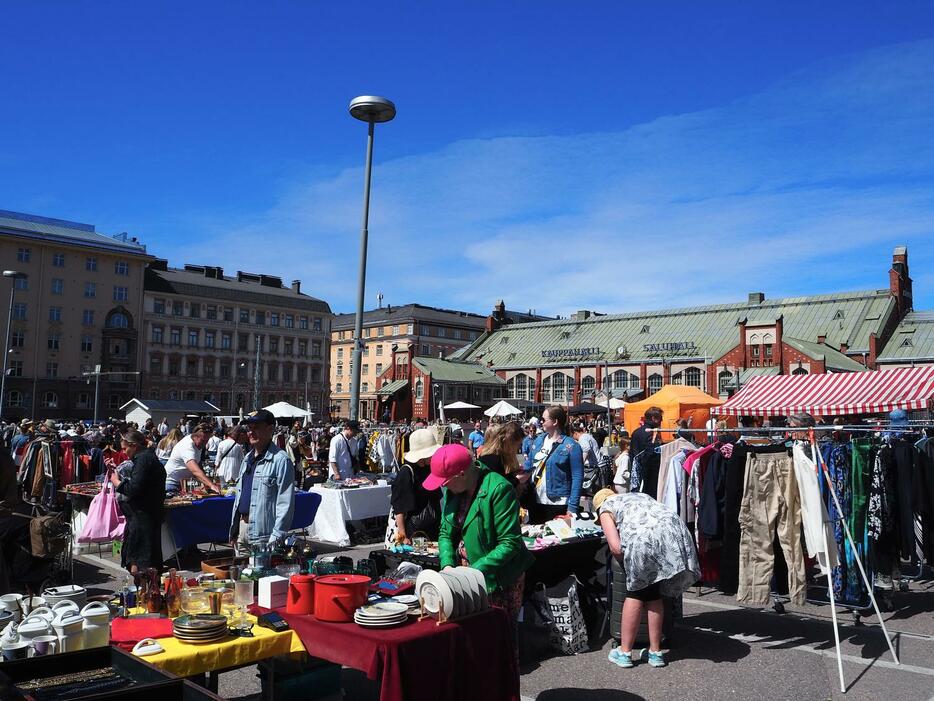 フィンランドの夏の醍醐味、ヒエタラハティの蚤の市