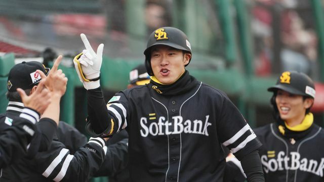 ソフトバンク・柳田悠岐選手【写真：時事】