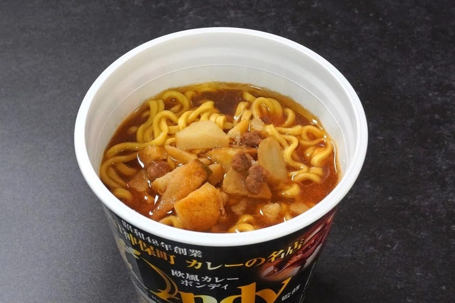 サンヨー食品 欧風カレーボンディ監修 欧風ビーフカレー味ラーメン