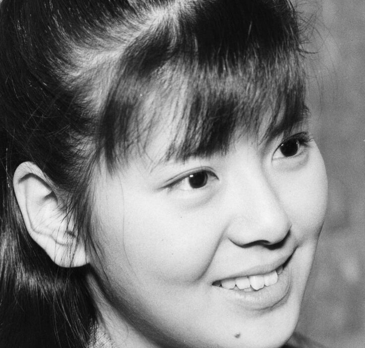 南野陽子＝1986年