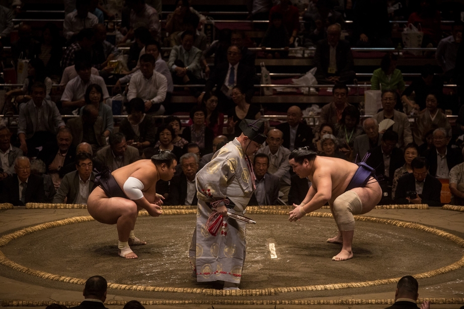 大相撲の“溜席”で観戦している芸能人が度々中継に映り込み話題に（写真はイメージです）。(C)Getty Images