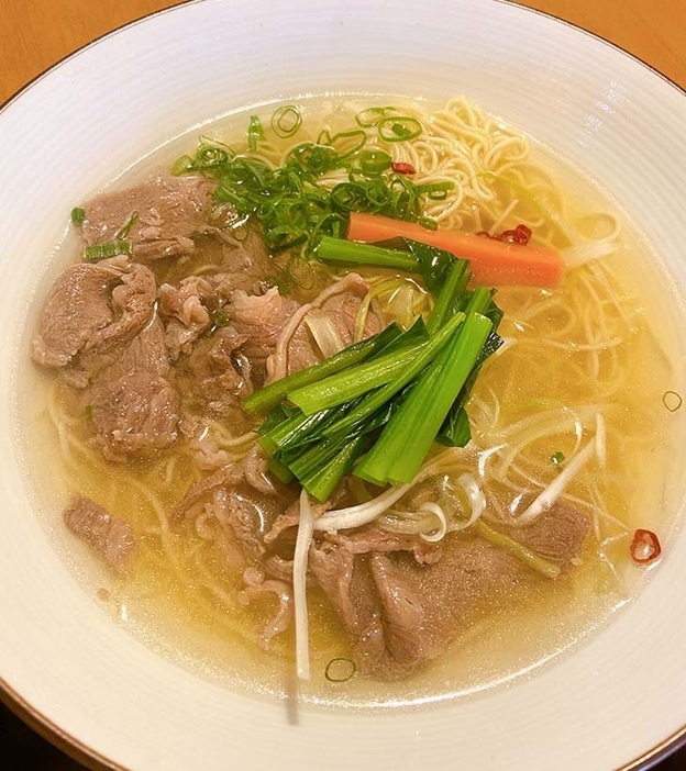 「いなか屋肉ラーメン」1000円