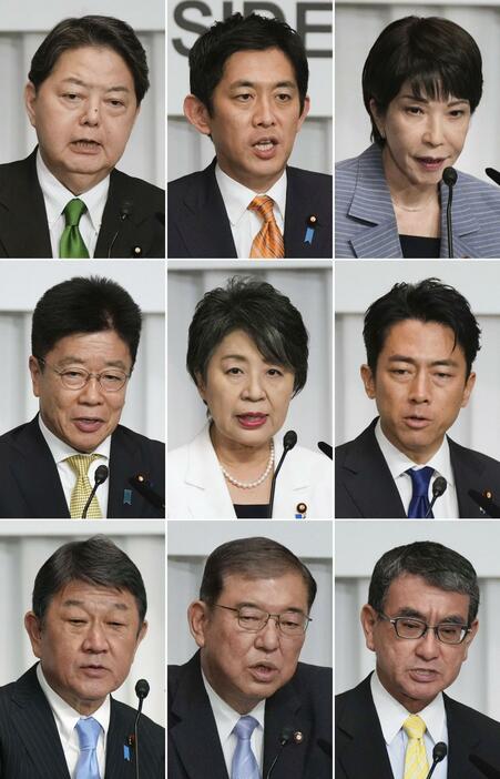 自民党総裁選の共同記者会見で質問に答える（右から左へ、上から下へ）高市経済安保相、小林前経済安保相、林官房長官、小泉元環境相、上川外相、加藤元官房長官、河野デジタル相、石破元幹事長、茂木幹事長＝13日午後、東京・永田町の党本部