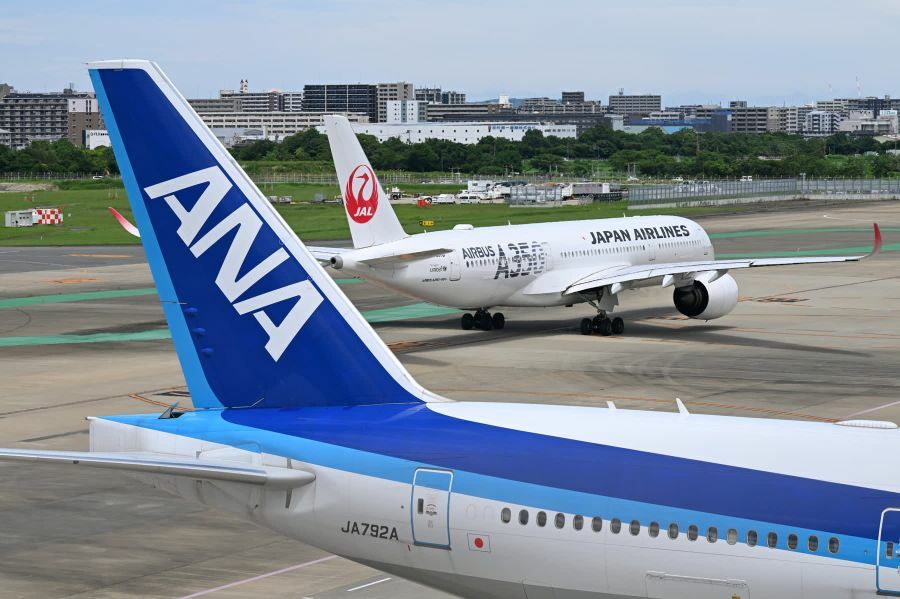 日系航空会社のマイルといえば、ANAとJALの２社。それぞれのマイル、または両方を貯めているという人も少なからずいる