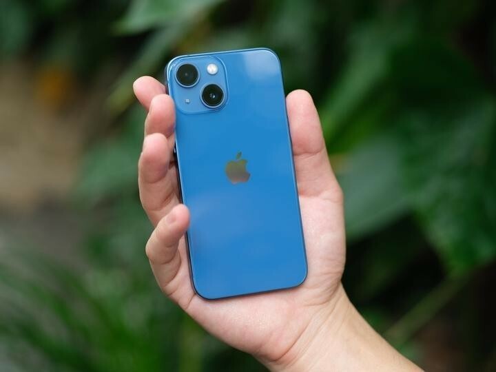 iPhone 13 miniユーザーに聞く「新しいiPhone、買う？」