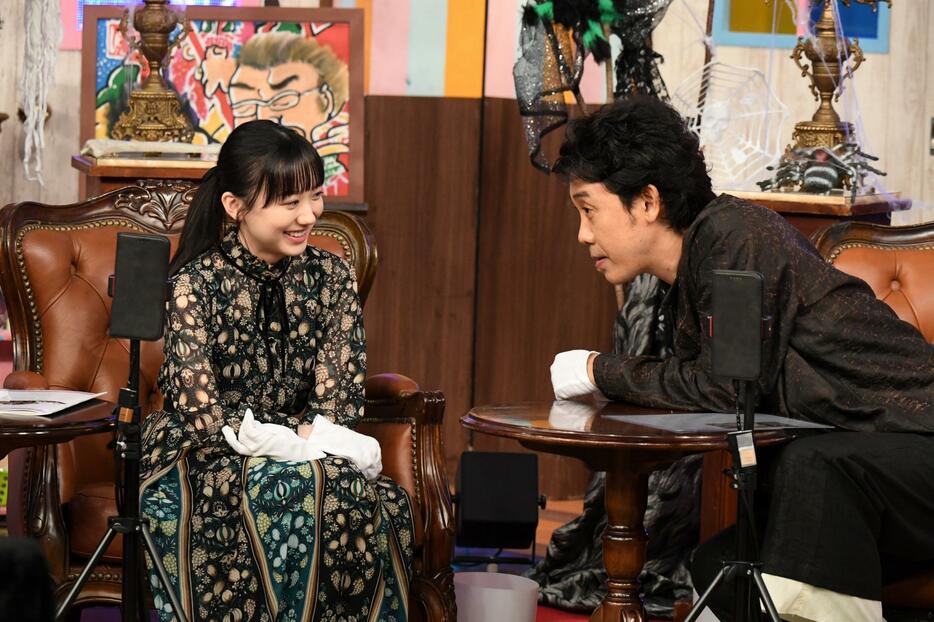 9月14日放送「サンドウィッチマン＆芦田愛菜の博士ちゃん」の一場面＝テレビ朝日提供