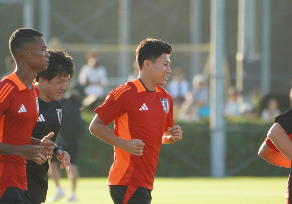 9月シリーズ初日の練習で汗を流す細谷真大（写真◎サッカーマガジン）