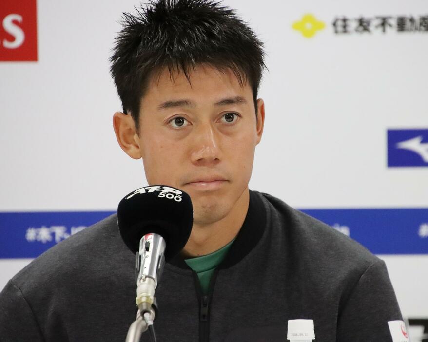 会見に臨んだ錦織圭[画像/tennis365.net]