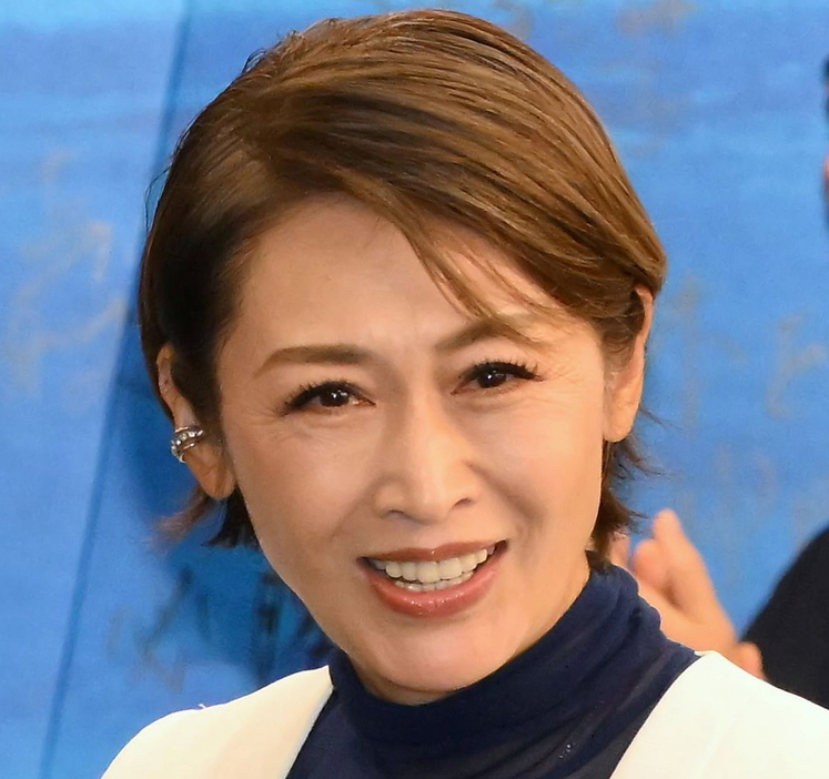 　三原じゅん子氏