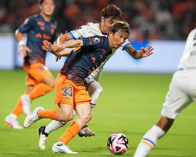 清水対長崎は１－１で勝点１を分け合った。（C）SOCCER DIGEST