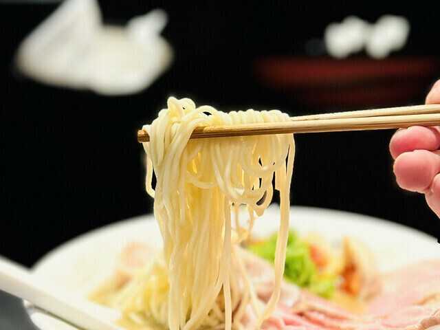 中細ストレート麺