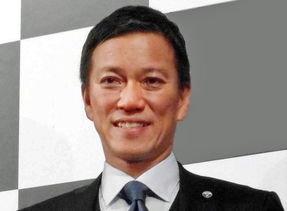 　八代英輝弁護士