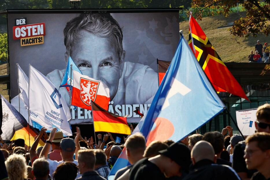 ドイツ東部のテューリンゲン州で開かれた右派「ドイツのための選択肢（AfD）」の選挙集会＝8月31日（ロイター＝共同）