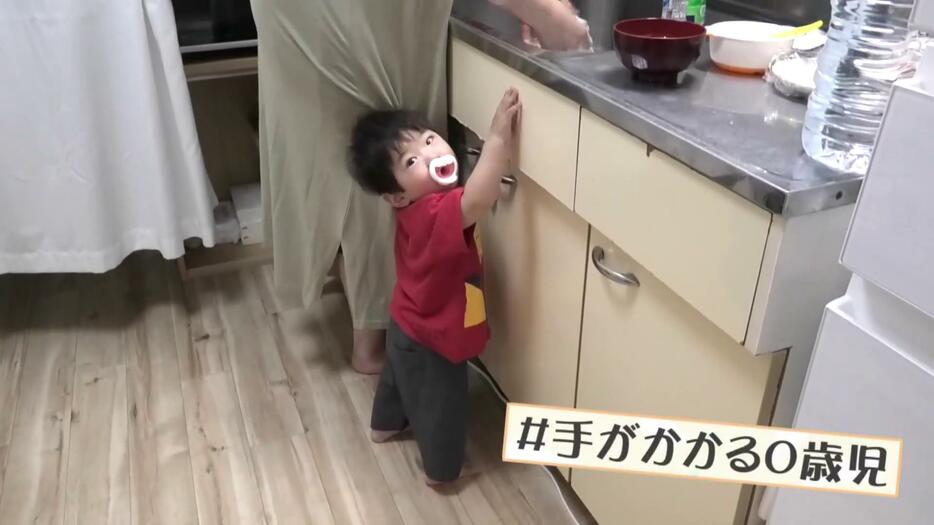 手がかかる0歳の育児