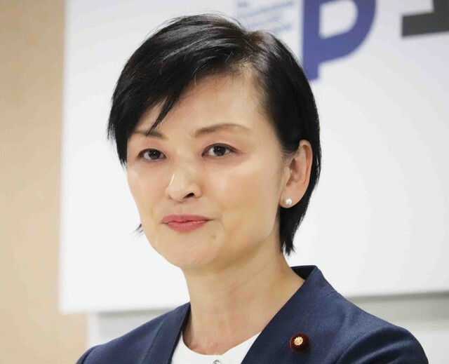 立憲民主党代表選の立候補を届け出た吉田晴美衆院議員