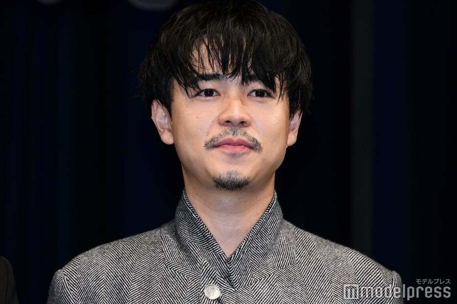 完成披露試写会に出席した成田凌