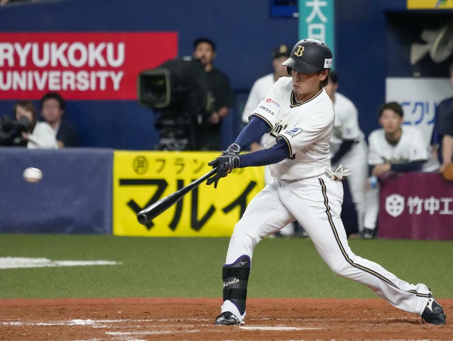 9回オリックス1死満塁、渡部が右前にサヨナラ打を放つ＝京セラドーム