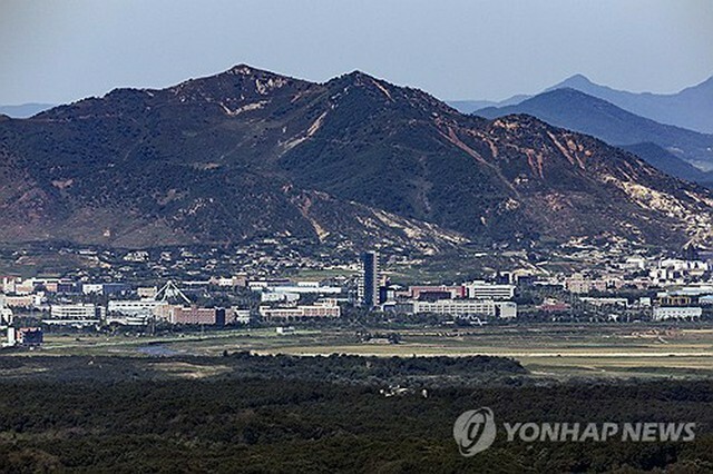 韓国側から見た開城工業団地＝（聯合ニュース）