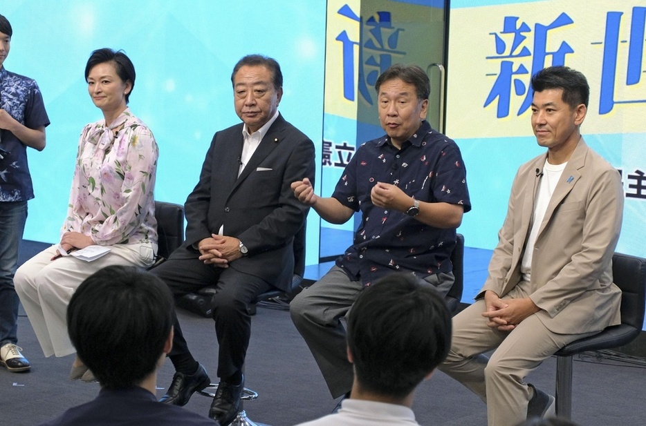 立憲民主党代表選の討論会に出席した（左から）吉田晴美衆院議員、野田元首相、枝野前代表、泉代表＝21日午後、東京都内