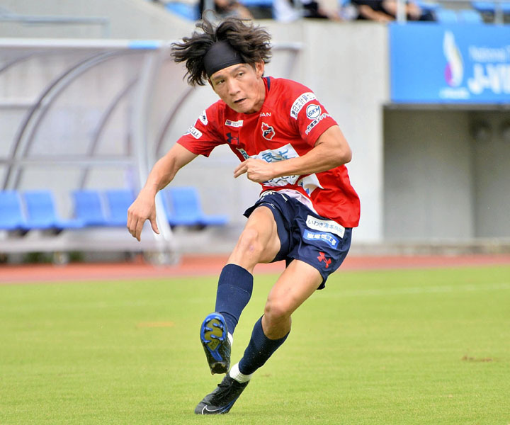 「もっと良いタイミングでクロスを上げたい」と意気込む加瀬＝18日、広野町・Jヴィレッジスタジアム