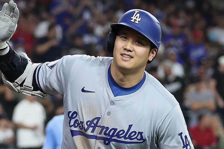 今季５本目の先頭打者本塁打となる44号アーチを放った大谷。(C) Getty Images