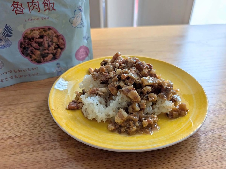 台湾料理特有の香辛料がしっかりきいていて、ご飯が進む甘辛い味わいです