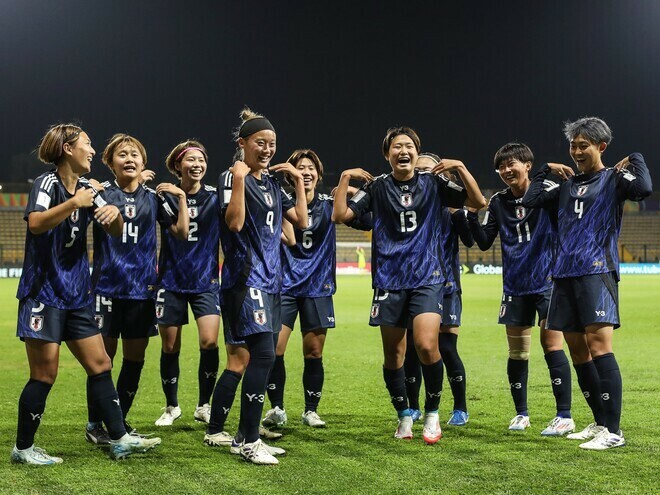 GS初戦を白星で飾った日本。（C）Getty Images