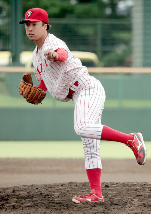 先発して７回途中１失点の富士大・佐藤柳之介