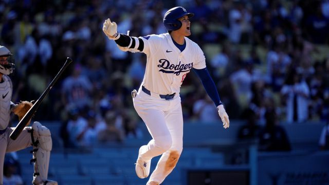 53号を放ったドジャースの大谷翔平選手(写真：AP/アフロ)