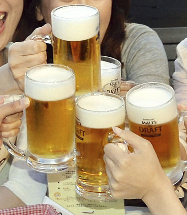 ビアガーデンの生ビール