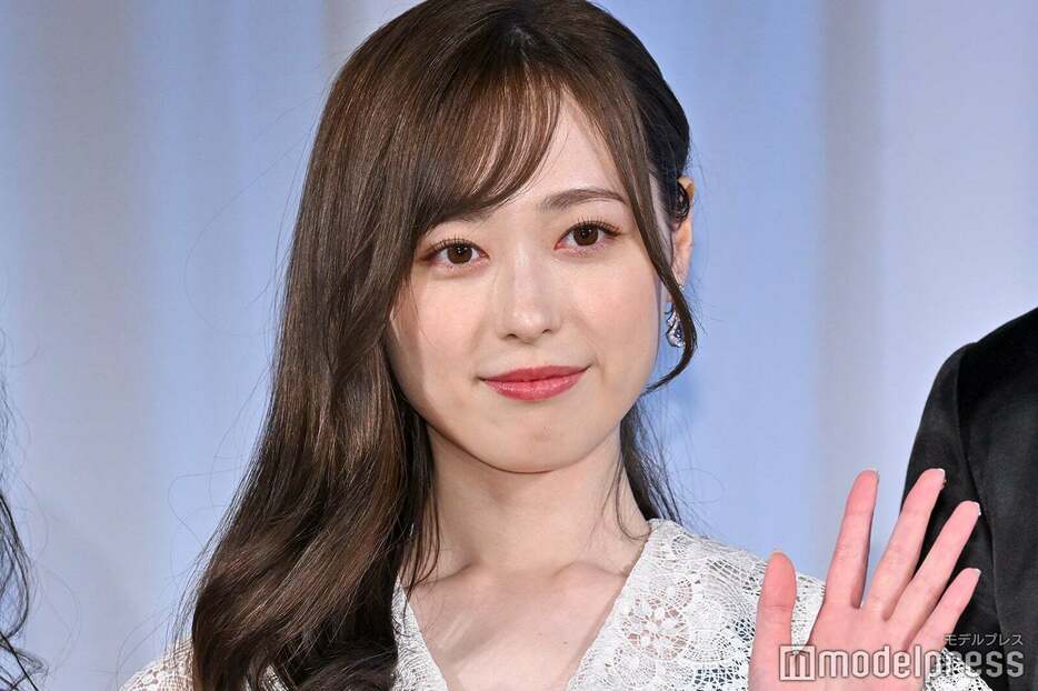 「透明なわたしたち」プレミアイベントの登場した福原遥