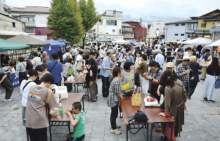 多くの人が伊那谷の地酒や地ビールを楽しんだ信州伊那街道・秋の呑みあるき