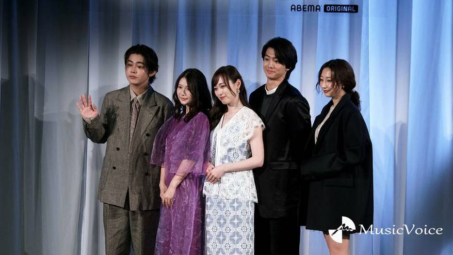 倉悠貴、小野花梨、福原遥、伊藤健太郎、武田玲奈