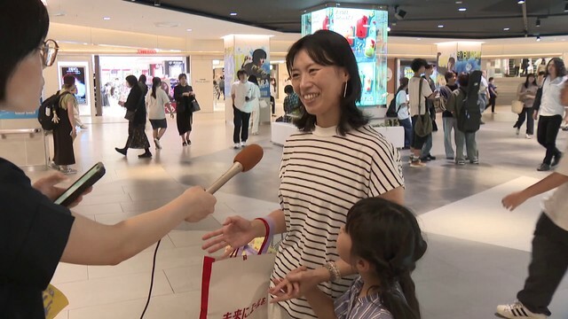 名古屋市の街頭インタビューの様子