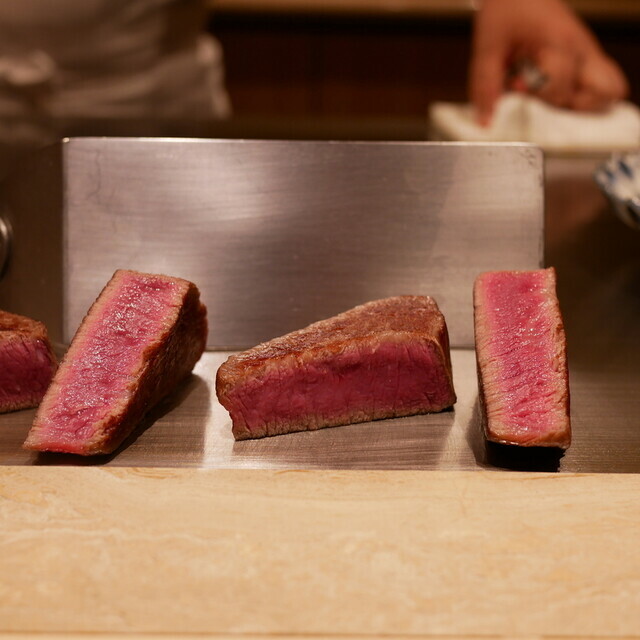 新鮮な食材を油は使わず蒸すように焼く