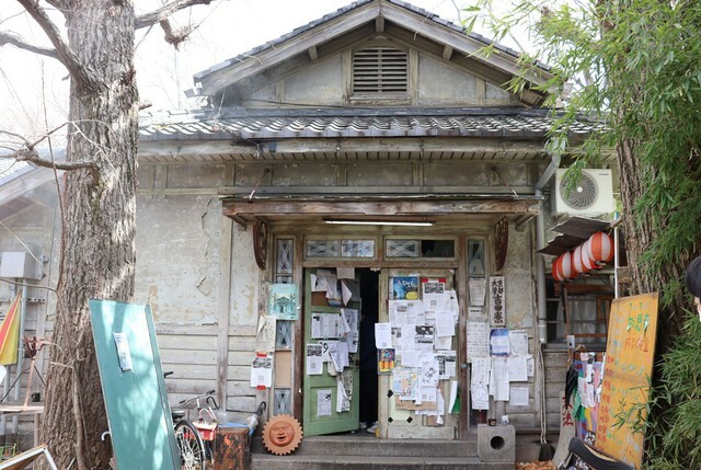 京都大の学生寮「吉田寮」（京都市左京区）＝２月撮影