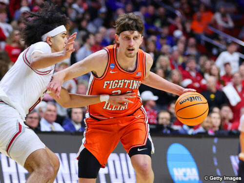 NCAAディビジョン1の名門・イリノイ大学でプレーしていたマシュー・メイヤー［写真］＝Getty Images