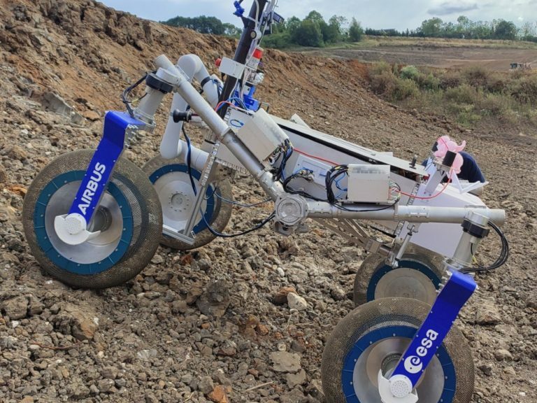 エアバス、欧州の火星探査車でサンプル採取を試験--月面探査にも活用